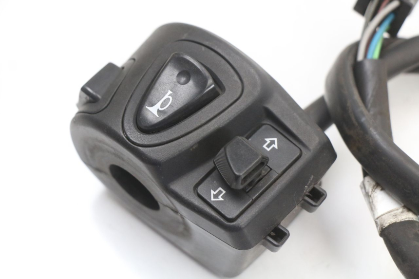 photo de COMANDO ESQUERDO HONDA PCX (JF47) 125 (2012 - 2013) - Detalhe da peça