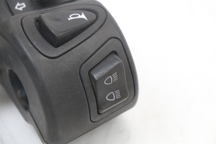 photo de COMANDO ESQUERDO HONDA PCX (JF47) 125 (2012 - 2013) - Outro ângulo de visão