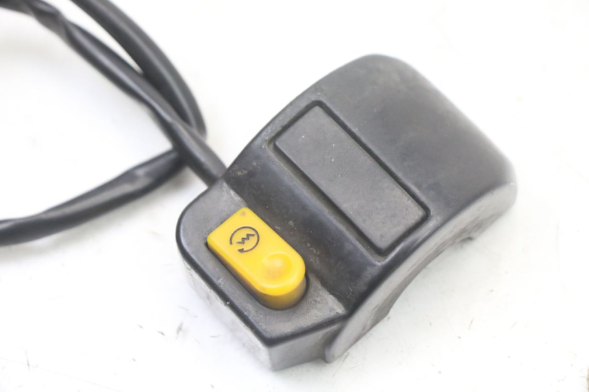 photo de COMANDO ESQUERDO PEUGEOT SPEEDFIGHT 3 LC 2T 50 (2009 - 2015) - Detalhe da peça