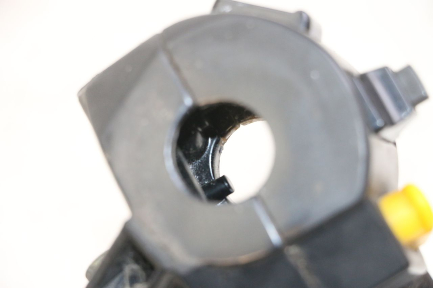 photo de COMANDO ESQUERDO PEUGEOT VIVACITY 125 (2010 - 2017) - Detalhe da peça