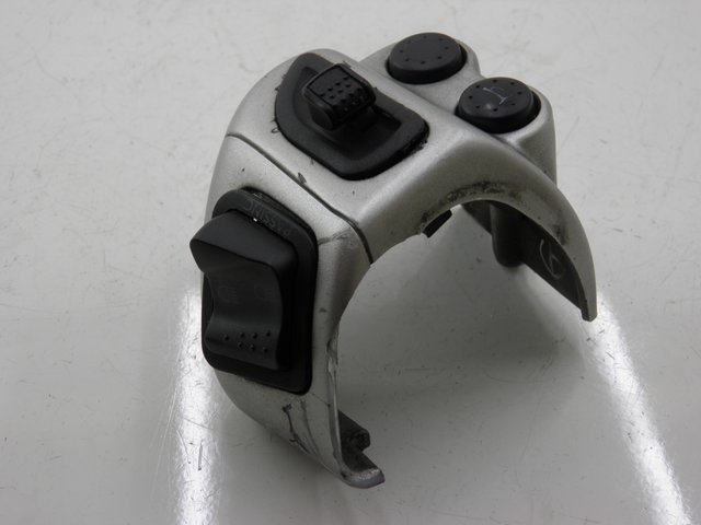 photo de COMANDO ESQUERDO PIAGGIO BEVERLY 125 (2005 - 2007) - Vista principal