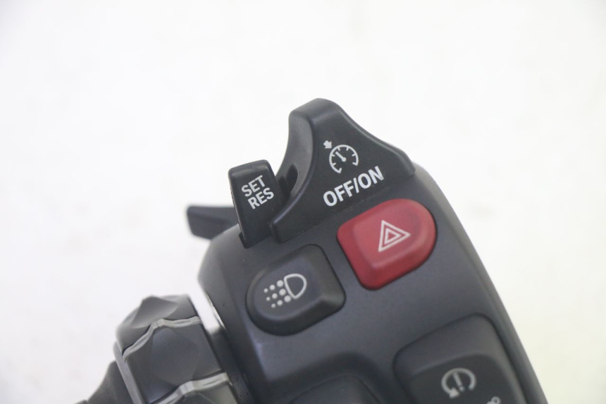 photo de INTERRUPTOR ESQUERDO BMW R GS 1250 (2021 - 2024) - Detalhe da peça