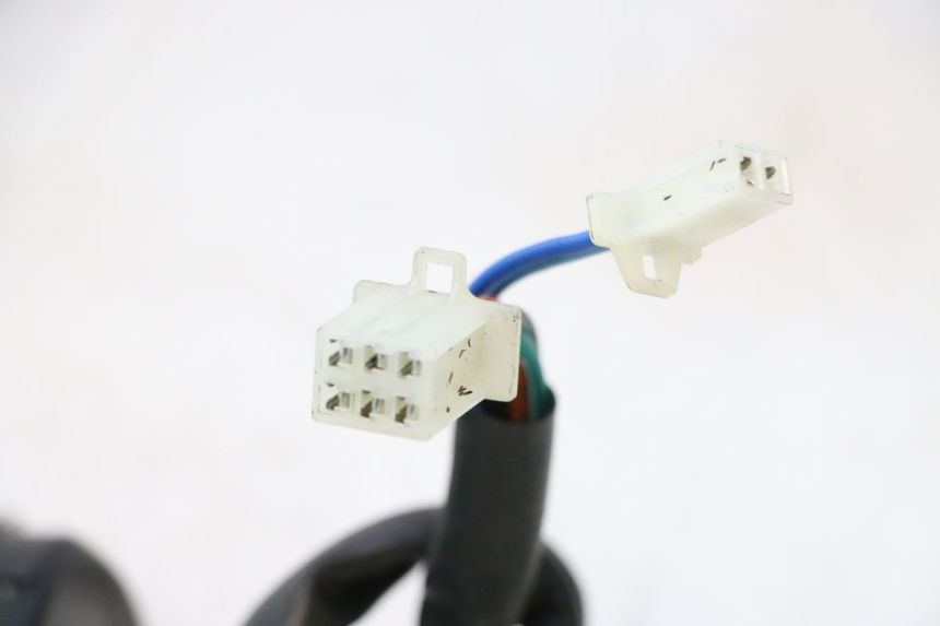 photo de INTERRUPTOR ESQUERDO ORCAL RAPTOR 50 (2015 - 2021) - Zoom do estado de desgaste