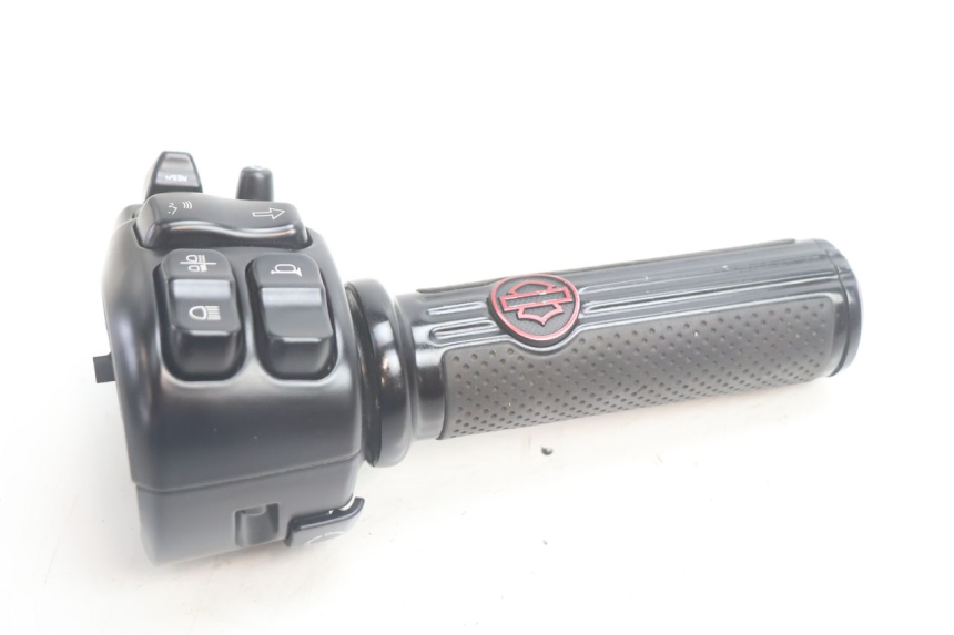 photo de INTERRUPTOR ESQUERDO HARLEY DAVIDSON ROAD GLIDE FLTRXSE 1920 (2018 - 2022) - Pontos de fixação
