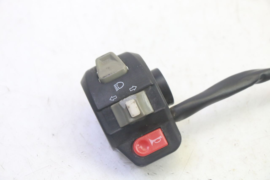 photo de COMANDO ESQUERDO TNT MOTOR ROMA 10' 4T 50 (2019 - 2022) - Detalhe da peça