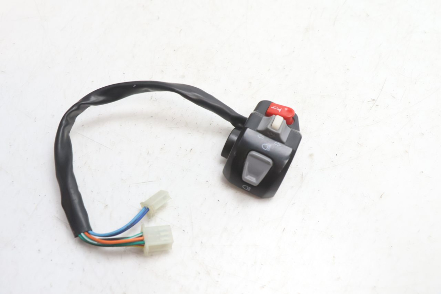 photo de COMANDO ESQUERDO TNT MOTOR ROMA 10' 4T 50 (2007 - 2018) - Zoom do estado de desgaste