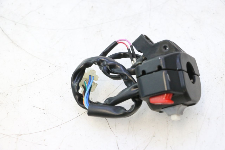 photo de COMANDO ESQUERDO TNT MOTOR ROMA 12' 2T 50 (2007 - 2018) - Zoom do estado de desgaste