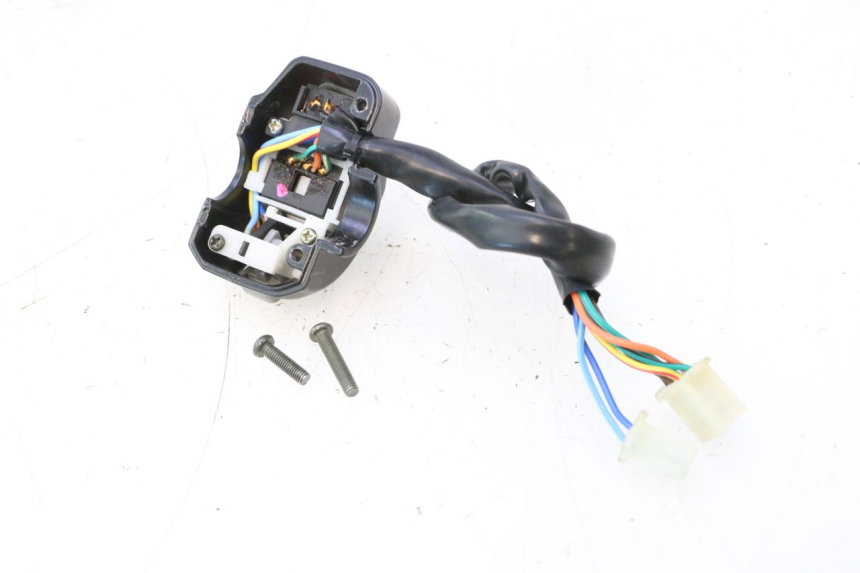 photo de COMANDO ESQUERDO TNT MOTOR ROMA 12' 2T 50 (2007 - 2018) - Detalhe da peça