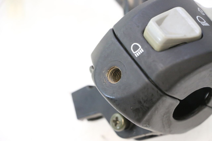 photo de COMANDO ESQUERDO TNT MOTOR ROMA 12' 2T 50 (2007 - 2018) - Zoom do estado de desgaste