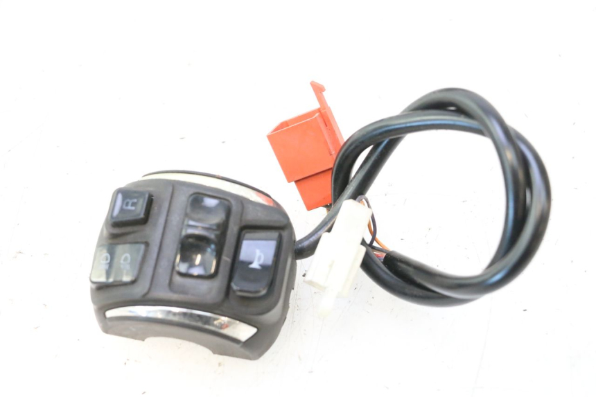 photo de INTERRUPTOR ESQUERDO BAIKU SAKURA 1 (2021 - 2025) - Detalhe da peça