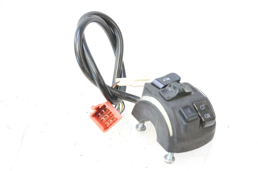 photo de INTERRUPTOR ESQUERDO BAIKU SAKURA 1 (2021 - 2025) - Pontos de fixação