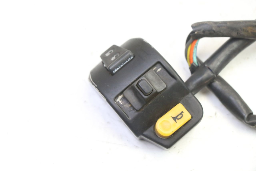 photo de COMANDO ESQUERDO PEUGEOT SPEEDFIGHT 3 AIR 50 (2009 - 2015) - Zoom do estado de desgaste