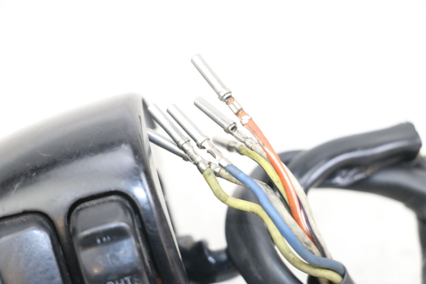 photo de COMANDO ESQUERDO HARLEY DAVIDSON SPORTSTER XL CUSTOM 1200 (2003 - 2004) - Pontos de fixação