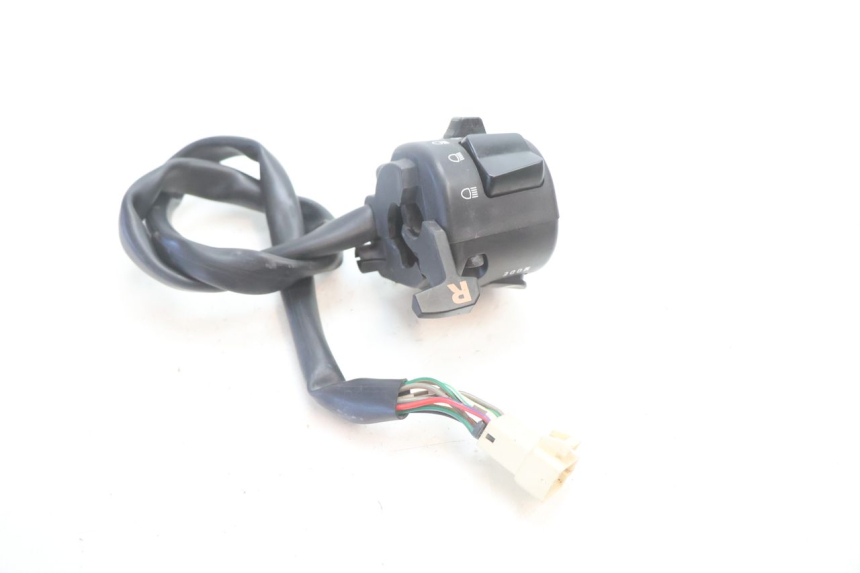 photo de INTERRUPTOR ESQUERDO CAN-AM SPYDER RS 1000 (2008 - 2012) - Zoom do estado de desgaste