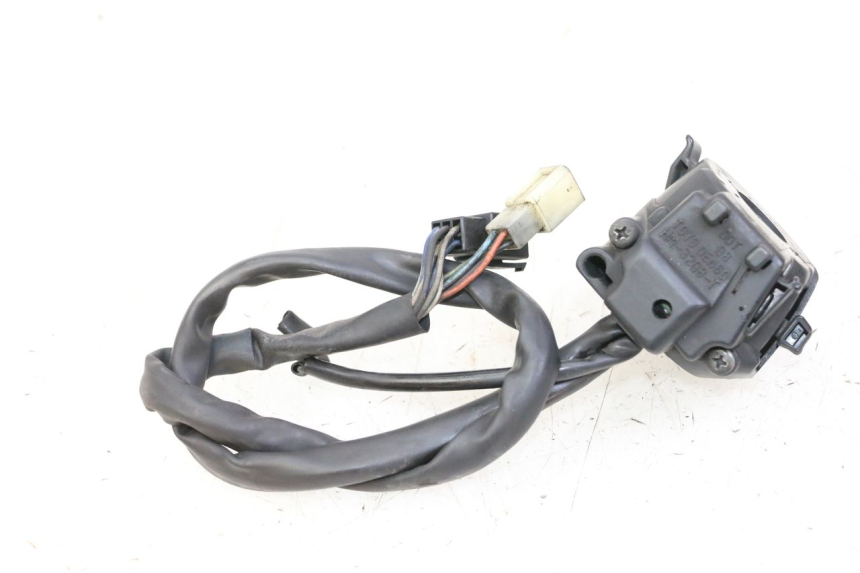 photo de COMANDO ESQUERDO HONDA ST PAN EUROPEAN 1300 (2002 - 2013) - Detalhe da peça
