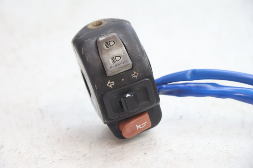 photo de COMUTADOR ESQUERDO KYMCO SUPER 8 2T 50 (2007 - 2013) - Detalhe da peça