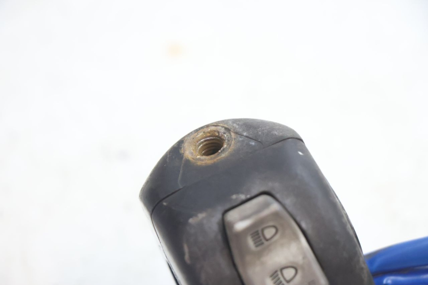 photo de COMUTADOR ESQUERDO KYMCO SUPER 8 2T 50 (2007 - 2013) - Zoom do estado de desgaste