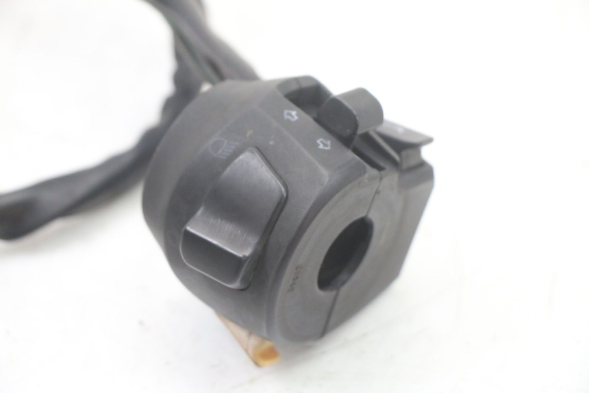 photo de COMANDO ESQUERDO SUZUKI BURGMAN 125 (2018 - 2021) - Outro ângulo de visão