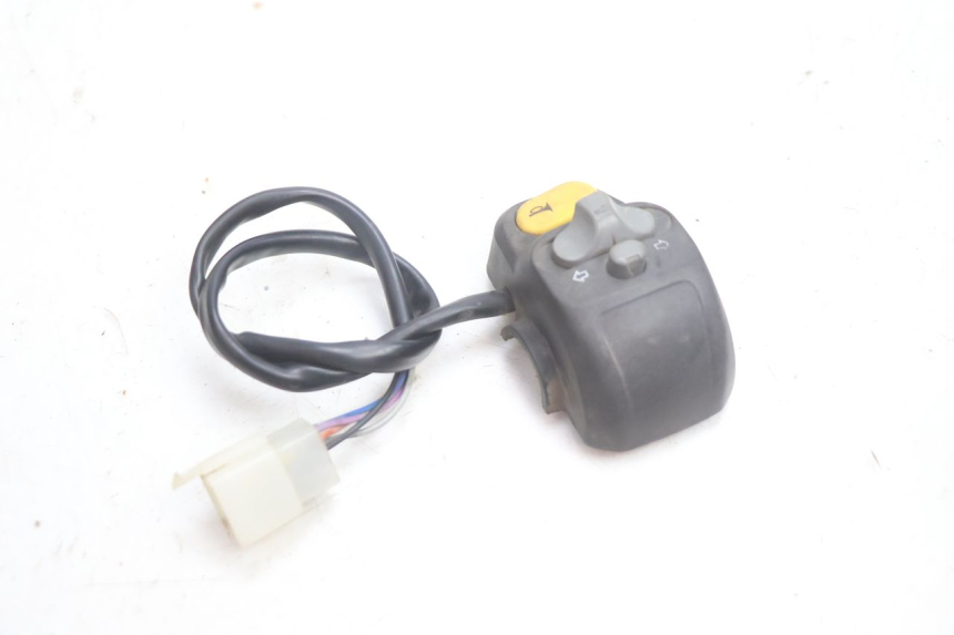 photo de COMANDO ESQUERDO PEUGEOT TKR TREKKER FURIOUS 50 (2005 - 2014) - Zoom do estado de desgaste