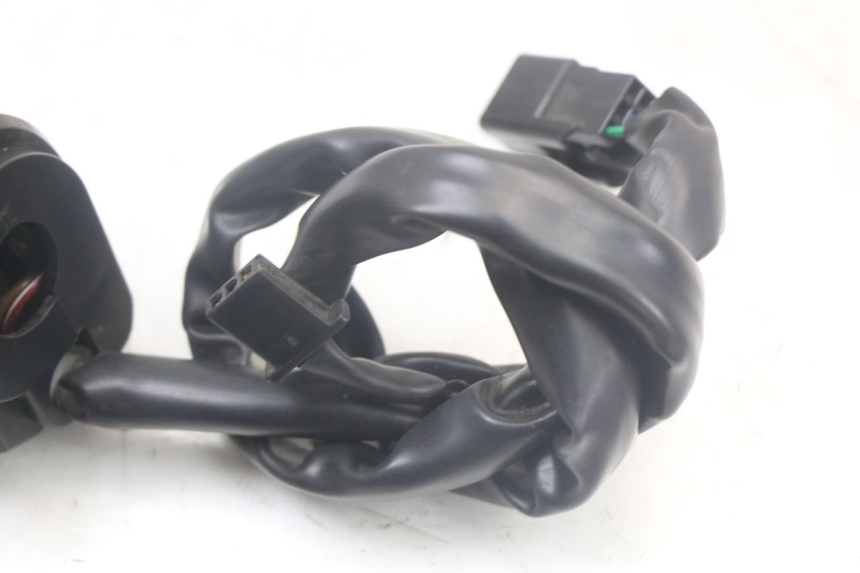 photo de COMANDO ESQUERDO KAWASAKI VERSYS ABS 650 (2015 - 2018) - Pontos de fixação
