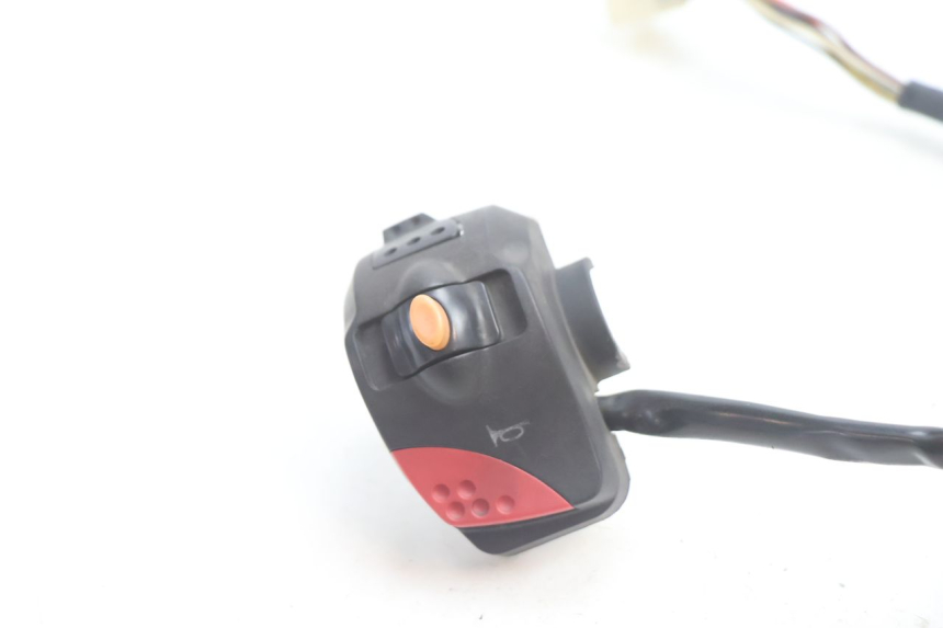 photo de COMANDO ESQUERDO PEUGEOT VIVACITY 50 (2004 - 2009) - Detalhe da peça