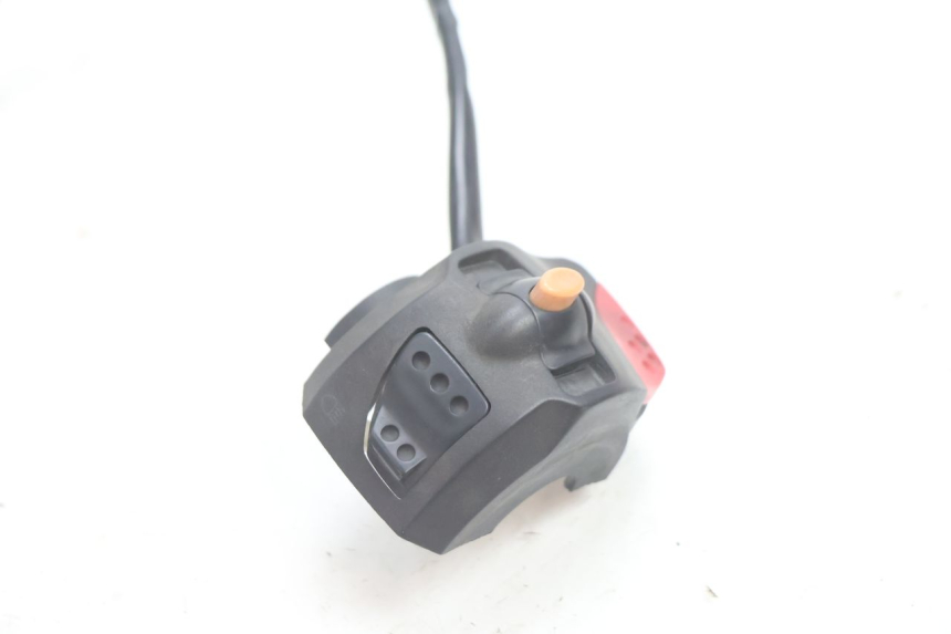 photo de COMANDO ESQUERDO PEUGEOT VIVACITY 50 (2004 - 2009) - Outro ângulo de visão