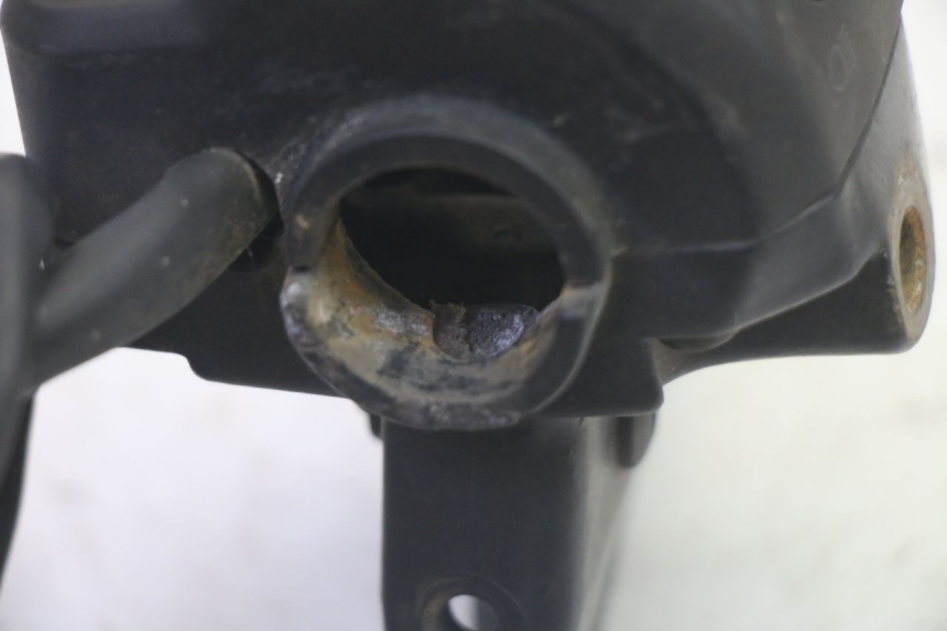photo de COMANDO ESQUERDO PEUGEOT VIVACITY 100 (1999 - 2008) - Pontos de fixação