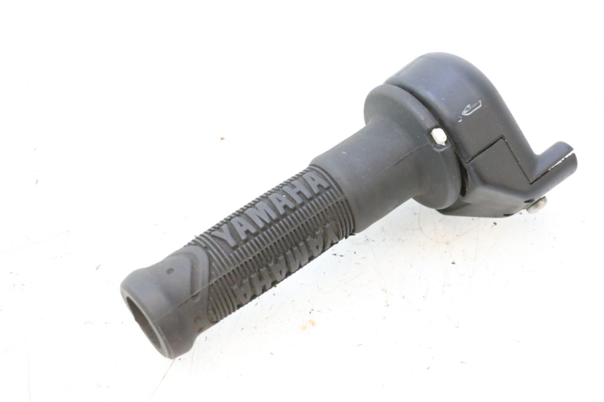 photo de COMUTADOR ESQUERDO YAMAHA WAVE RUNNER GP R 1200 (2000 - 2003) - Zoom do estado de desgaste