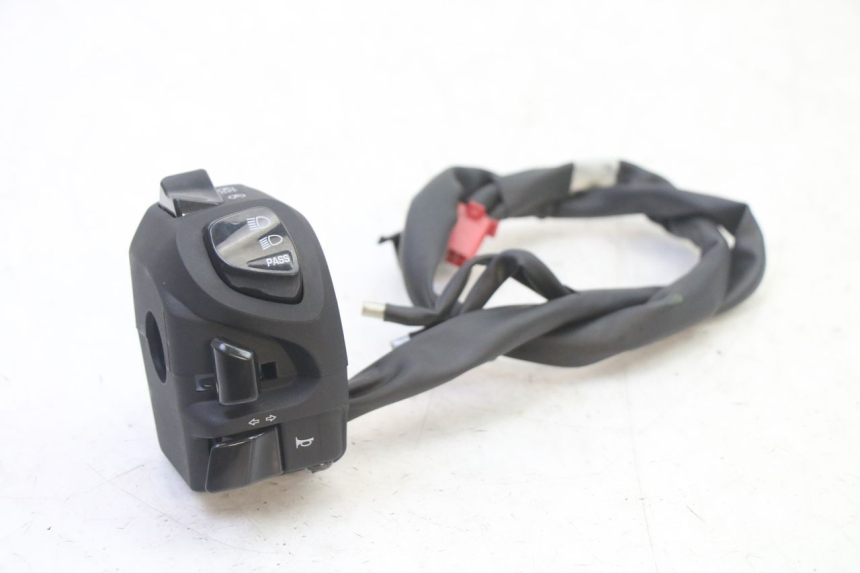 photo de COMANDO ESQUERDO YAMAHA XMAX X-MAX 125 (2021 - 2025) - Vista principal