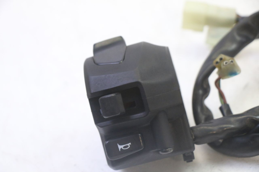 photo de COMANDO ESQUERDO YAMAHA X-MAX XMAX 125 (2010 - 2013) - Detalhe da peça