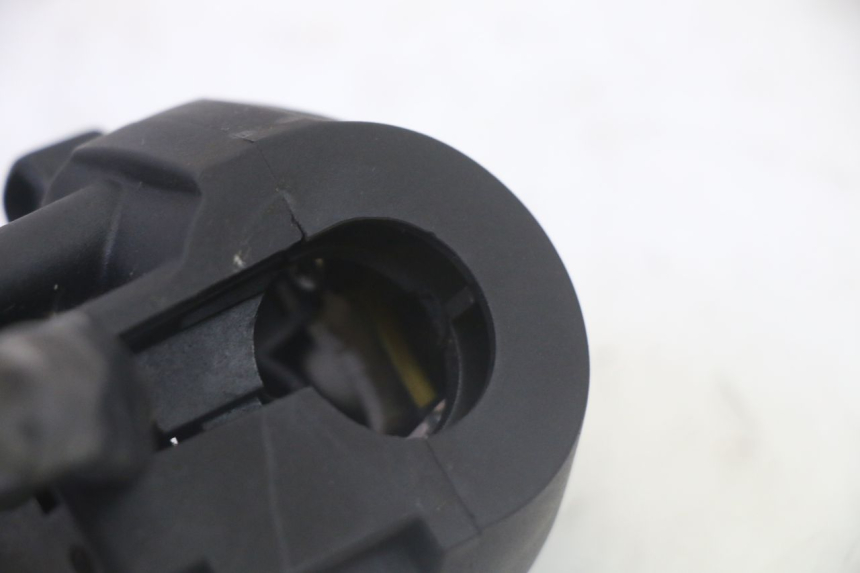 photo de COMANDO ESQUERDO YAMAHA X-MAX XMAX 125 (2010 - 2013) - Ampliação técnica