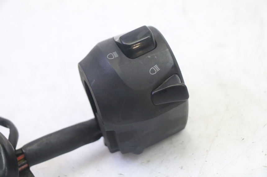 photo de COMANDO ESQUERDO YAMAHA X-MAX XMAX 125 (2010 - 2013) - Vista geral