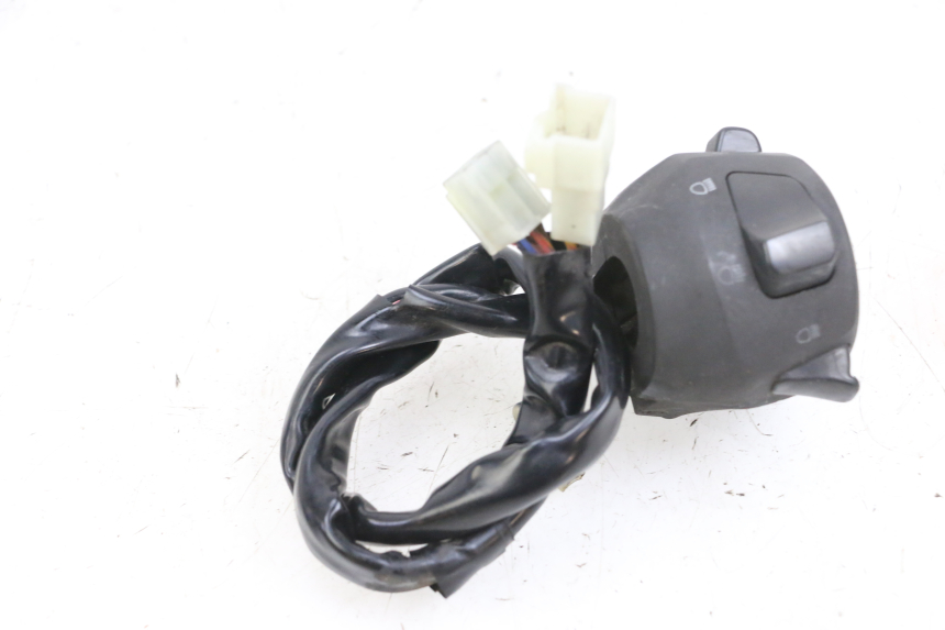 photo de COMANDO ESQUERDO YAMAHA X-MAX XMAX 125 (2010 - 2013) - Zoom do estado de desgaste