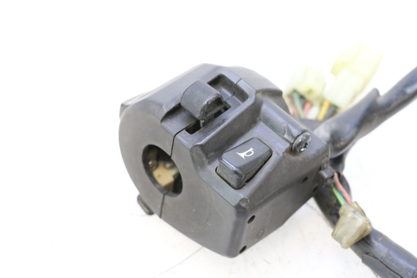 photo de COMANDO ESQUERDO YAMAHA X-MAX XMAX 125 (2010 - 2013) - Zoom do estado de desgaste