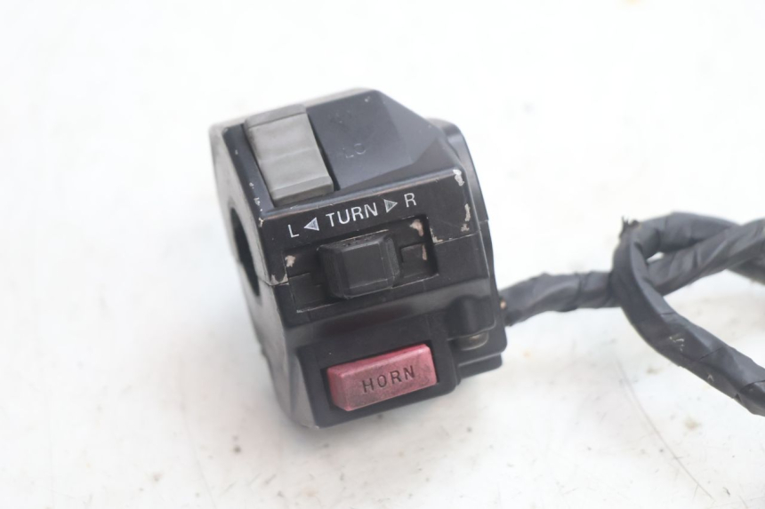 photo de COMANDO ESQUERDO YAMAHA XV VIRAGO 535 (1988 - 2004) - Detalhe da peça