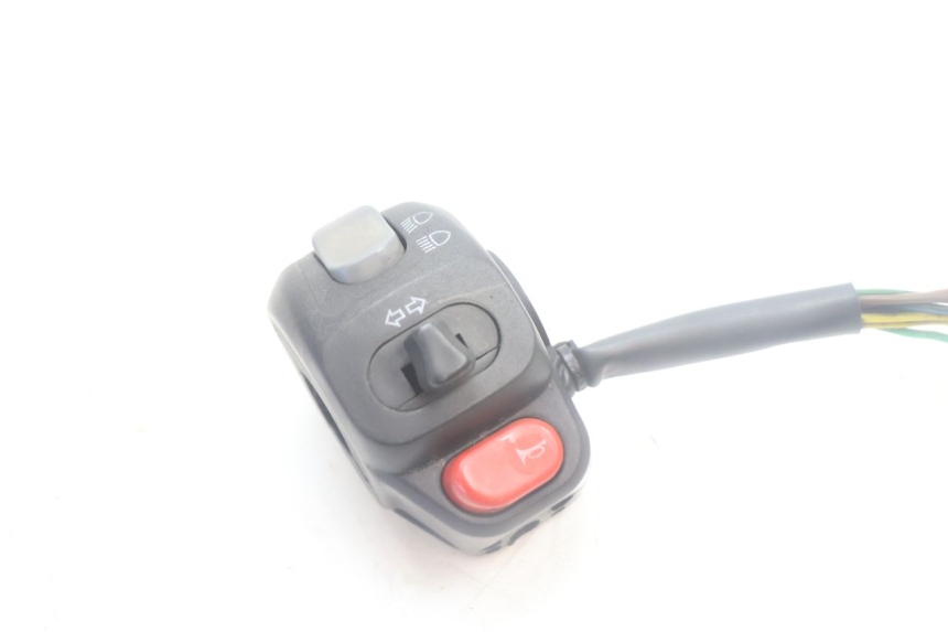 photo de COMANDO ESQUERDO YAMAHA YP MAJESTY 125 (2007 - 2010) - Detalhe da peça