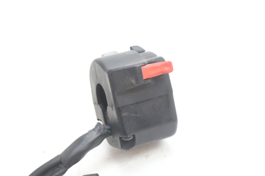 photo de COMUTADOR ESQUERDO YAMAHA YZF R GENESIS 750 (1993 - 1998) - Ampliação técnica