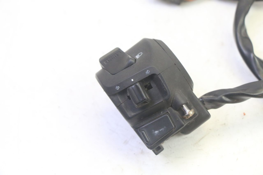 photo de COMANDO ESQUERDO KYMCO ZING 125 (1997 - 2003) - Detalhe da peça