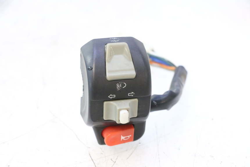 photo de COMANDO ESQUERDO UNIVERSAL BIKE ZN50QT-11B 50 (2018 - 2021) - Vista principal