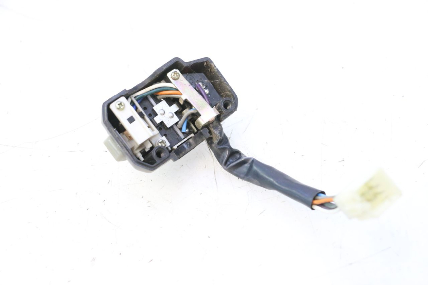 photo de COMANDO ESQUERDO UNIVERSAL BIKE ZN50QT-11B 50 (2018 - 2021) - Detalhe da peça