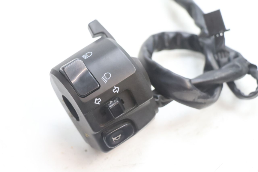 photo de INTERRUPTOR ESQUERDO KAWASAKI ZX-6R ZX6R 600 (2000 - 2002) - Detalhe da peça
