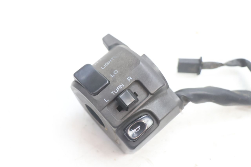 photo de COMANDO ESQUERDO KAWASAKI ZX-6R ZX6R 600 (1995 - 1997) - Detalhe da peça