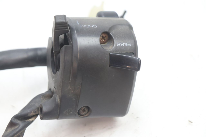 photo de COMANDO ESQUERDO KAWASAKI ZX-6R ZX6R 600 (1995 - 1997) - Outro ângulo de visão