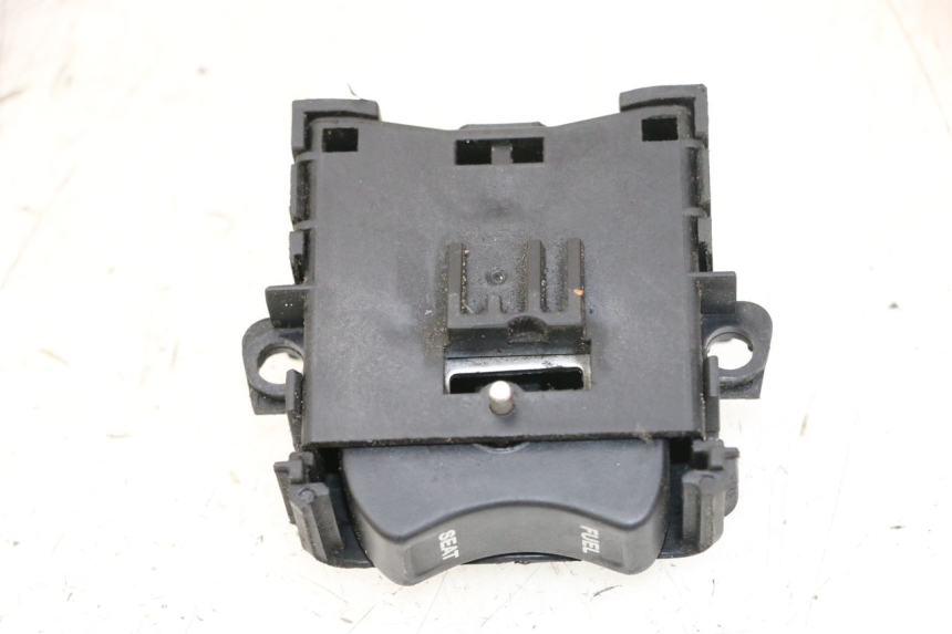 photo de COMUTADOR HONDA PCX (JF57/JF64) 125 (2014 - 2018) - Detalhe da peça