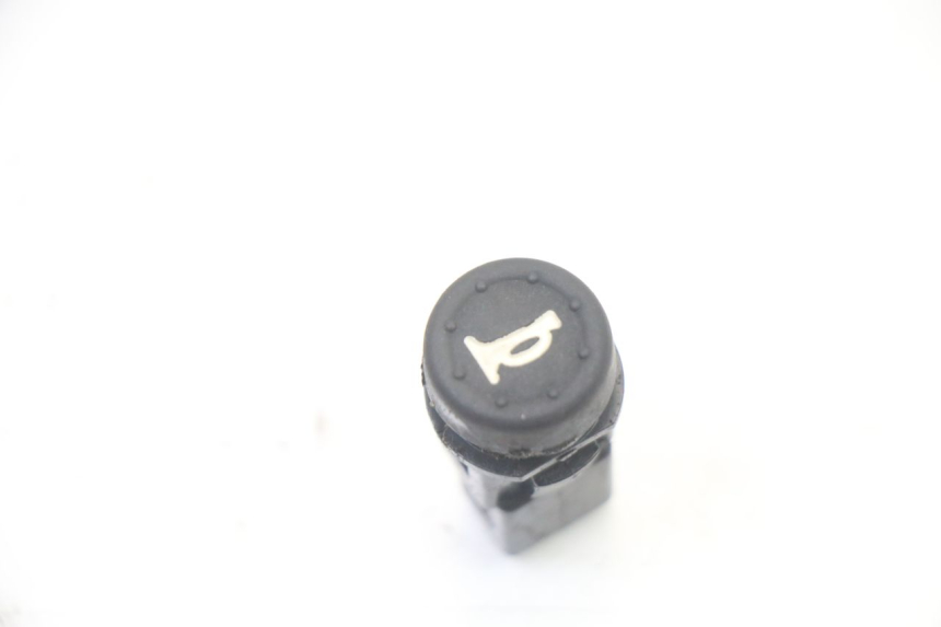 photo de COMANDO DE BUZINA PIAGGIO FLY 2T 50 (2004 - 2017) - Detalhe da peça
