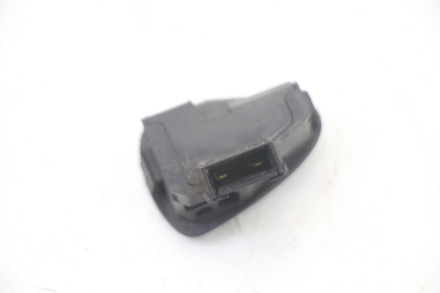 photo de COMANDO DE BUZINA HONDA SH i 300 (2015 - 2020) - Outro ângulo de visão