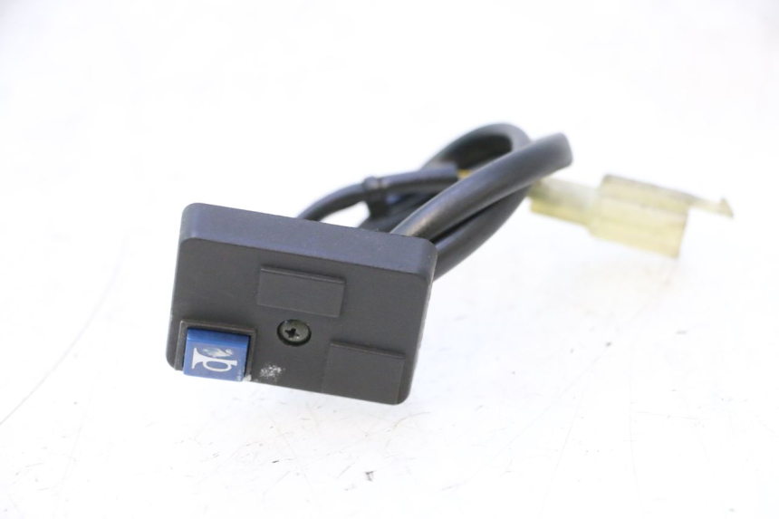 photo de INTERRUPTOR DE BUZINA PEUGEOT LUDIX ONE 14P 50 (2004 - 2013) - Vista principal