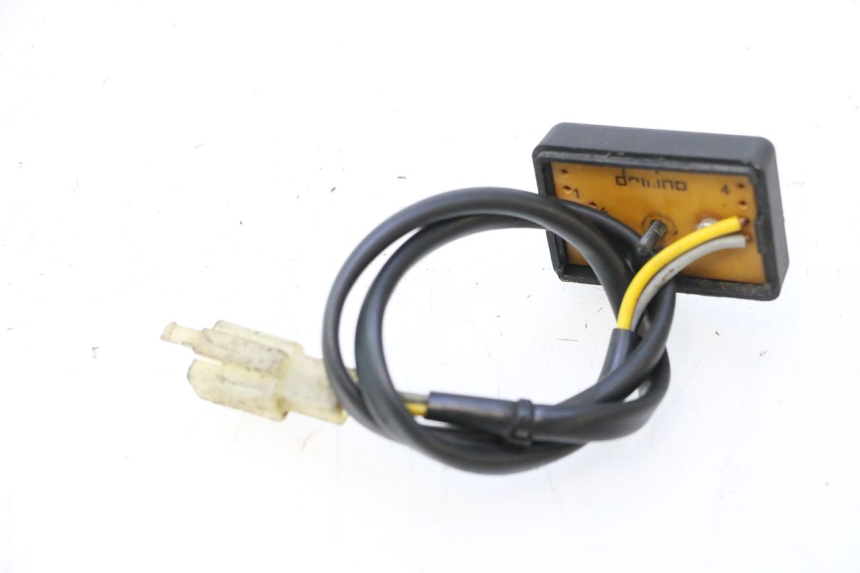 photo de INTERRUPTOR DE BUZINA PEUGEOT LUDIX ONE 14P 50 (2004 - 2013) - Detalhe da peça