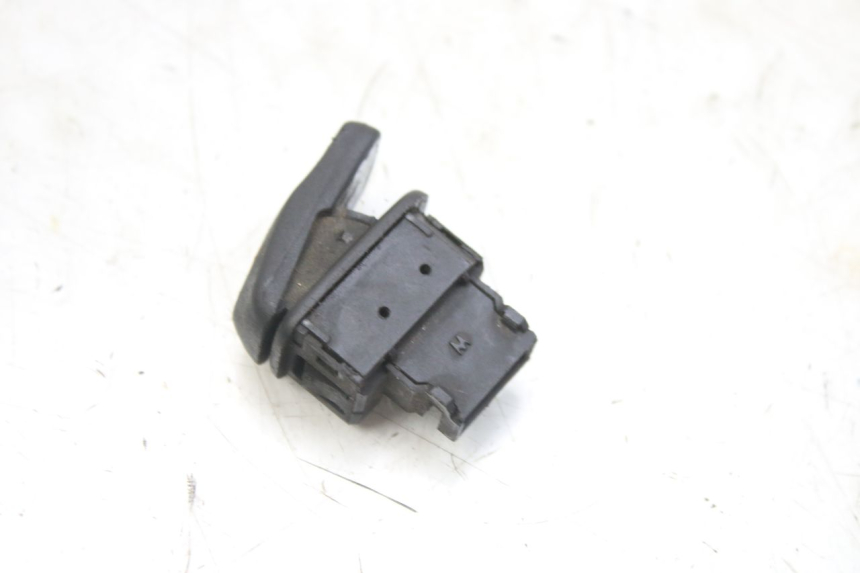 photo de COMANDO DE BUZINA PIAGGIO MP3 RL 250 (2006 - 2010) - Detalhe da peça
