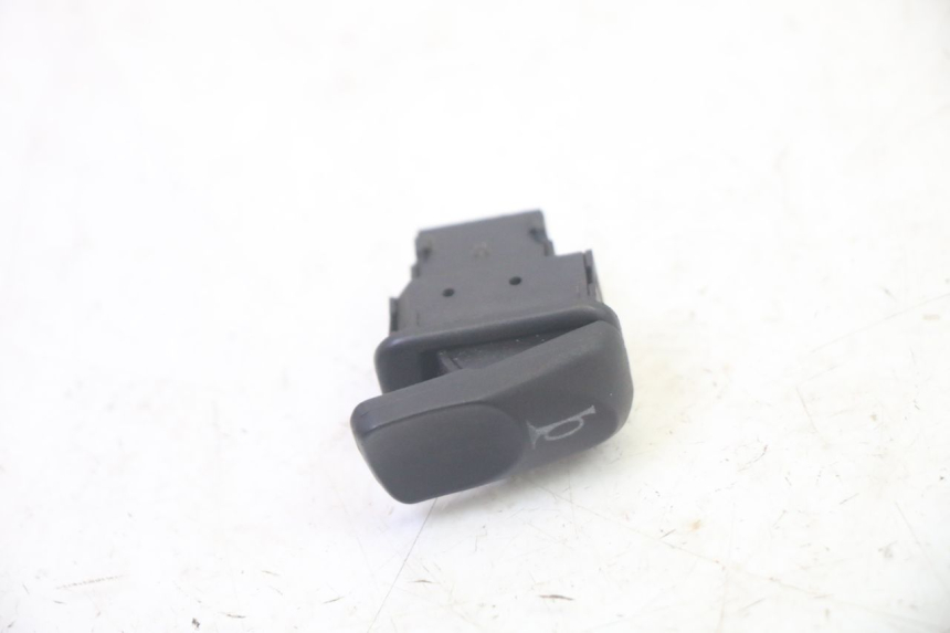 photo de COMANDO DE BUZINA PIAGGIO MP3 RL 250 (2006 - 2010) - Detalhe da peça